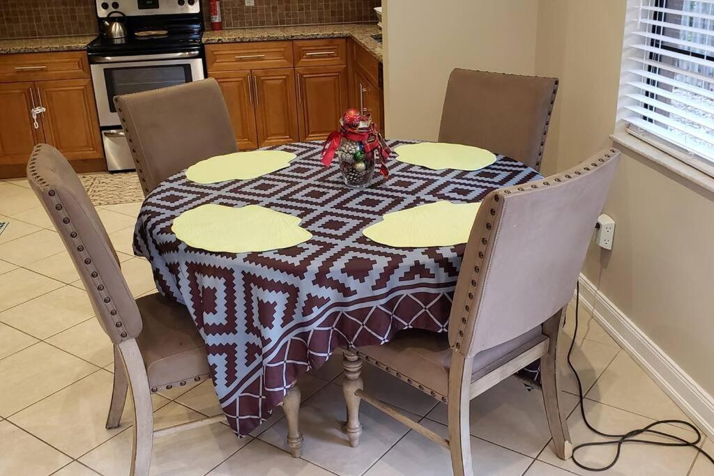 Ocean Vacation Breeze Βίλα Lantana Εξωτερικό φωτογραφία